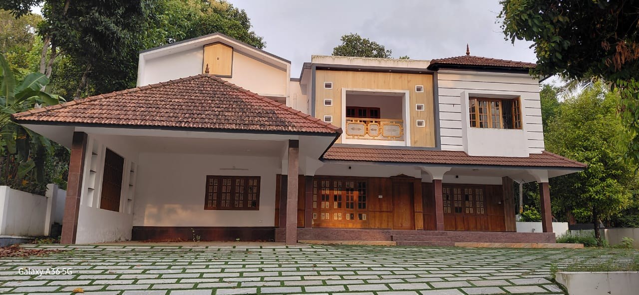 Exotic 6 BHK Luxury Home for Sale – Near Vadavathoor, Kottayam