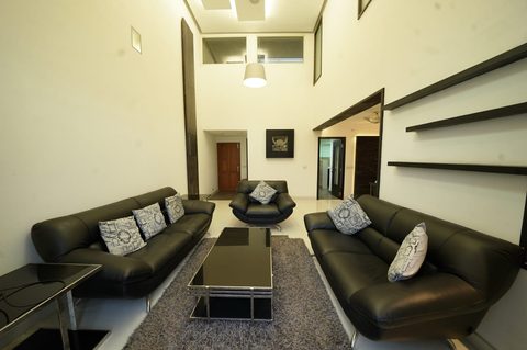 SFS Luxury Duplex Penthouse | 3BR Ensuite - Terrace with Palace Views | Fully Furnished  - 3