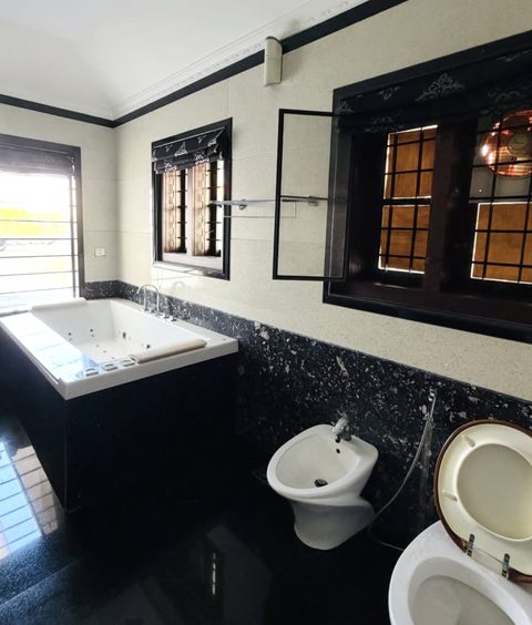 Luxury Independent House in Kadavanthara - 10