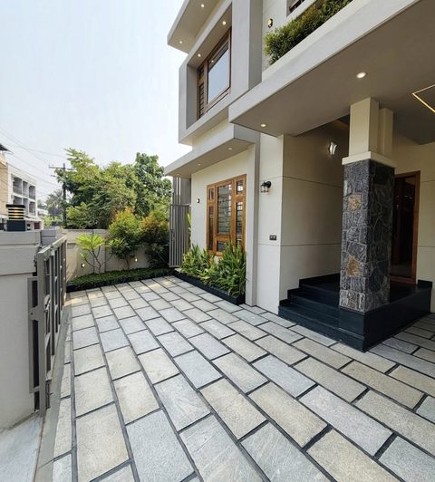 4 BHK Premium House For Sale - Edappally Kochi - 2