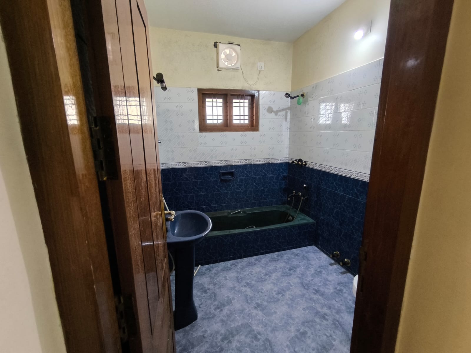 4BHK furnished house for rent - 10
