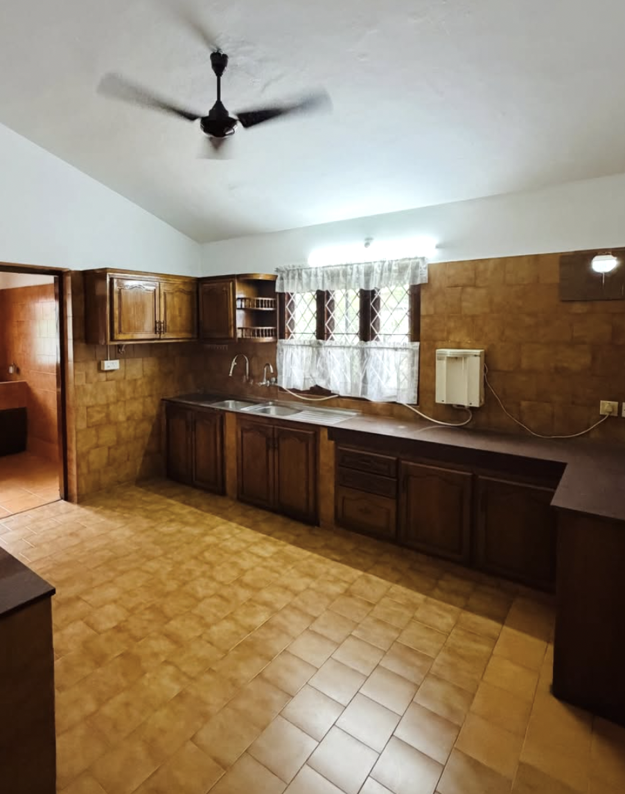 4BHK Premium Independent Villa with Outhouse for Sale – Vytilla, Kochi - 6