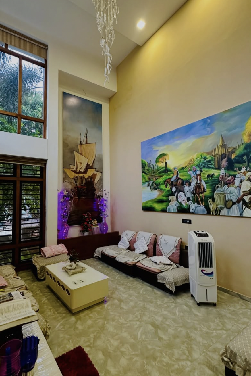 5 BHK Luxury House with Swimming Pool - 8