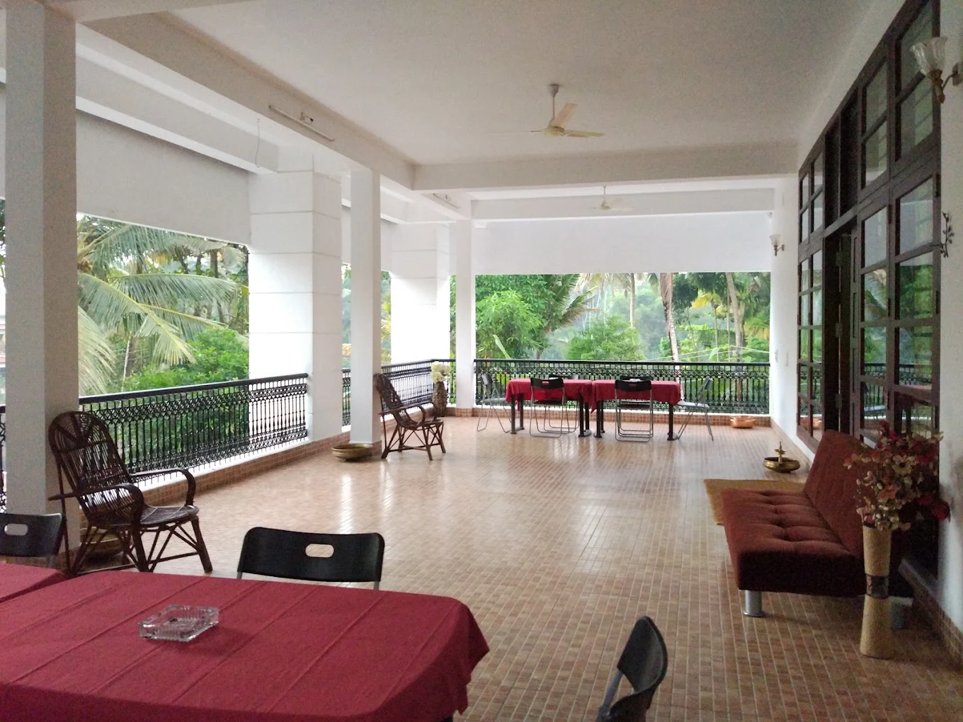 Riverside Inn Muttar - 3 BHK Waterfront Homestay | Alappuzha - 9