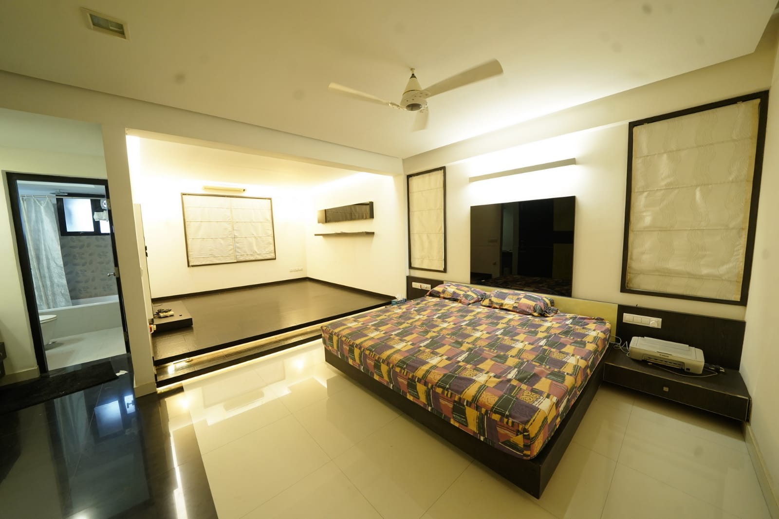 SFS Luxury Duplex Penthouse | 3BR Ensuite - Terrace with Palace Views | Fully Furnished - 11