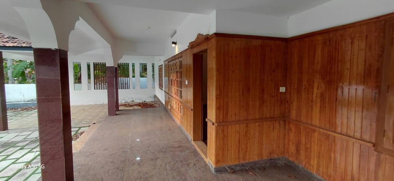 Exotic 6 BHK Luxury Home for Sale – Near Vadavathoor, Kottayam - 8