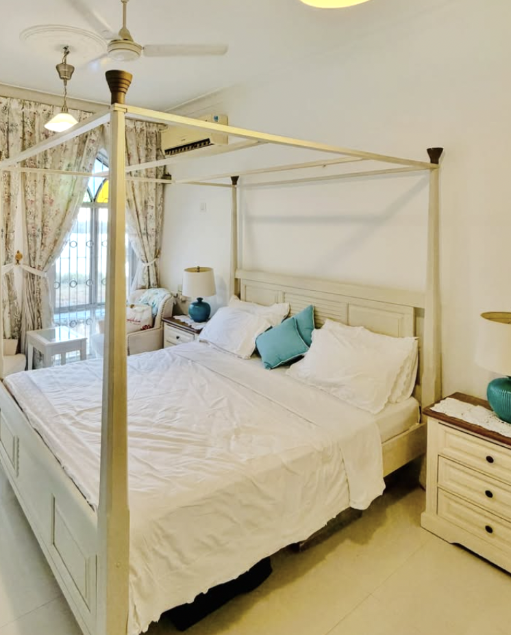 Premium Arabic-Style Waterfront Mansion for Sale – Thrissur - 7