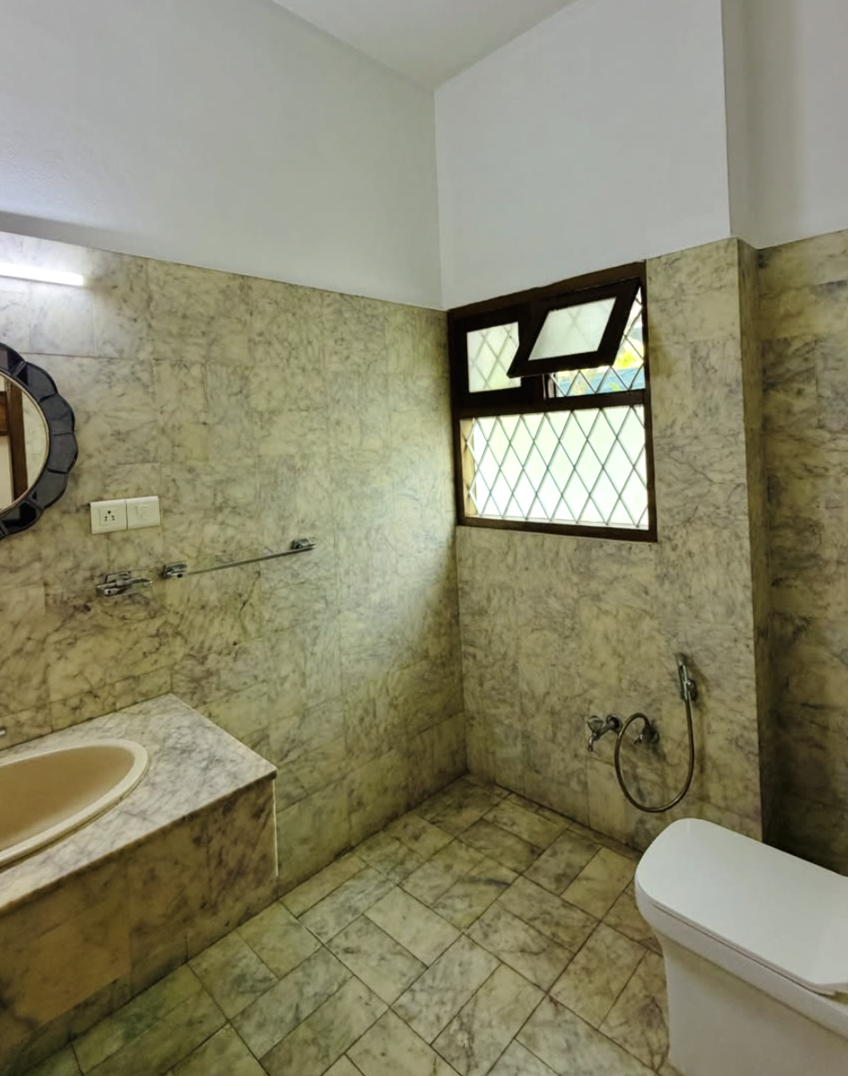 4BHK Premium Independent Villa with Outhouse for Sale – Vytilla, Kochi - 8