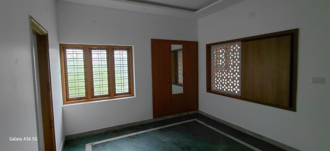 Exotic 6 BHK Luxury Home for Sale – Near Vadavathoor, Kottayam - 12