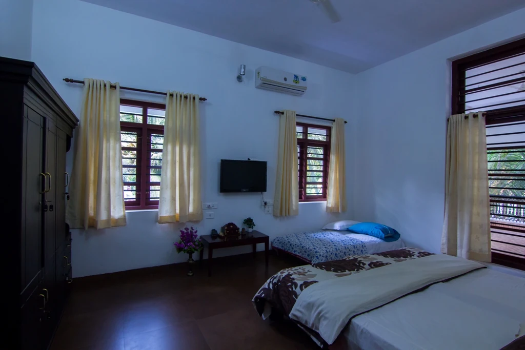 Riverside Inn Muttar - 3 BHK Waterfront Homestay | Alappuzha - 11