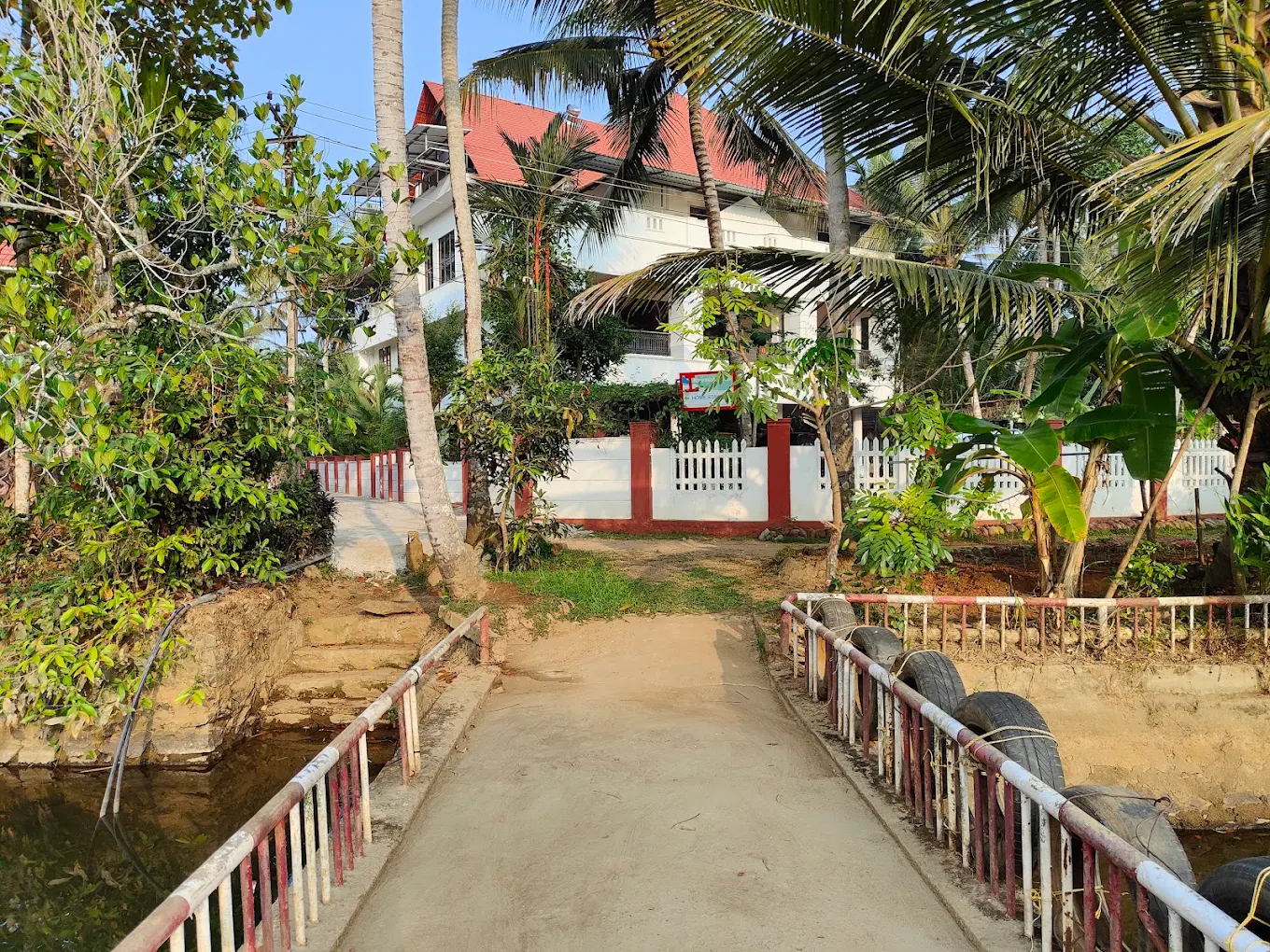 Riverside Inn Muttar - 3 BHK Waterfront Homestay | Alappuzha