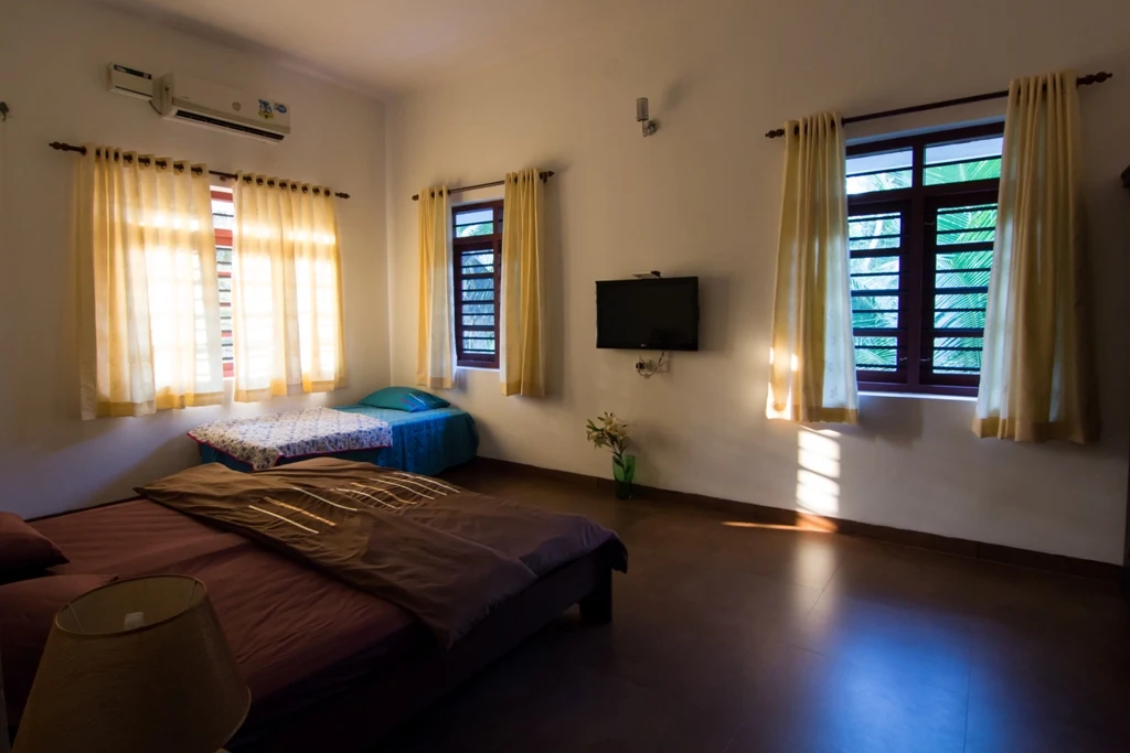 Riverside Inn Muttar - 3 BHK Waterfront Homestay | Alappuzha - 5