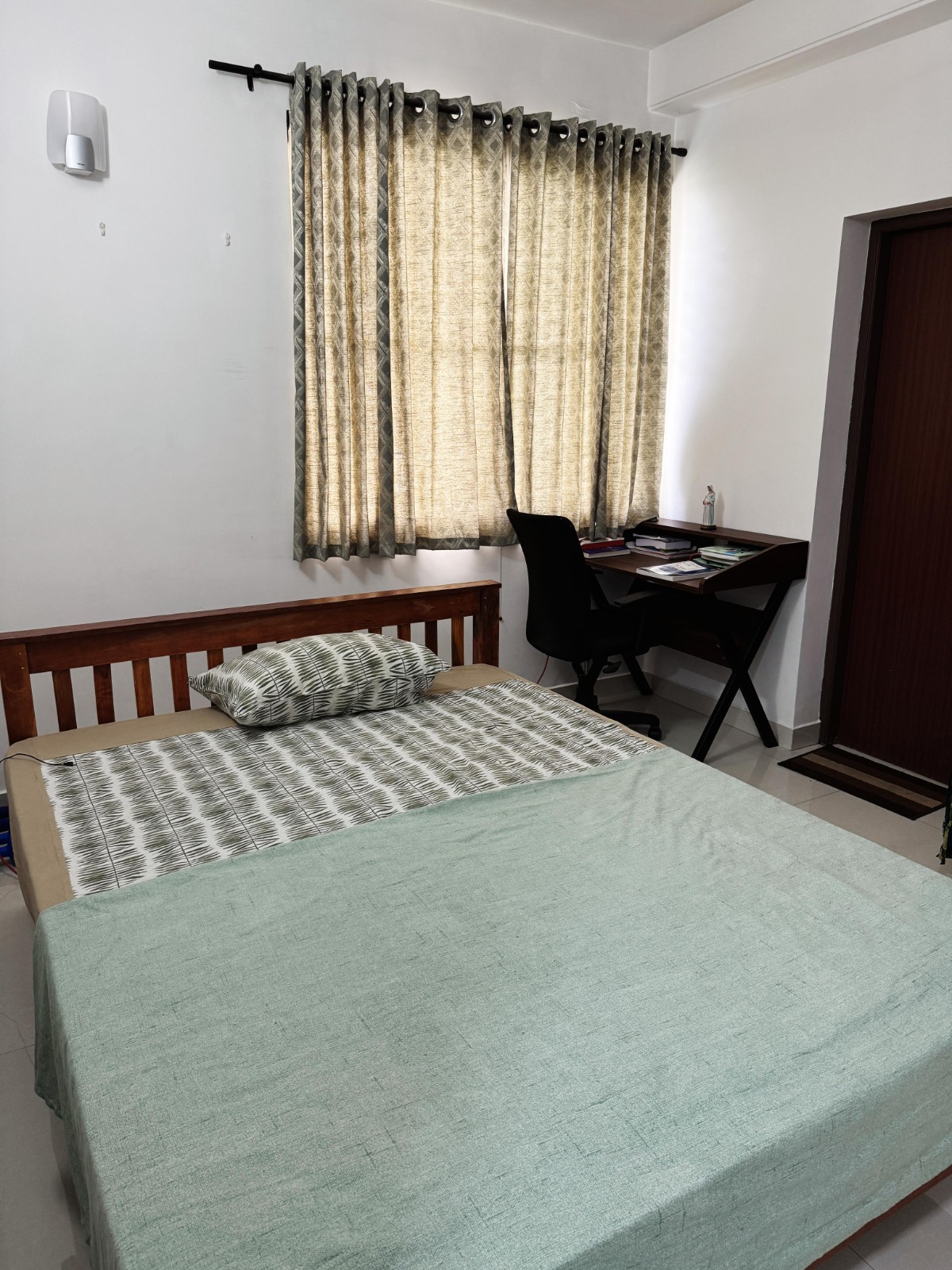 3BHK Luxury Apt at Skyline Synergy - 15th Floor  - 11