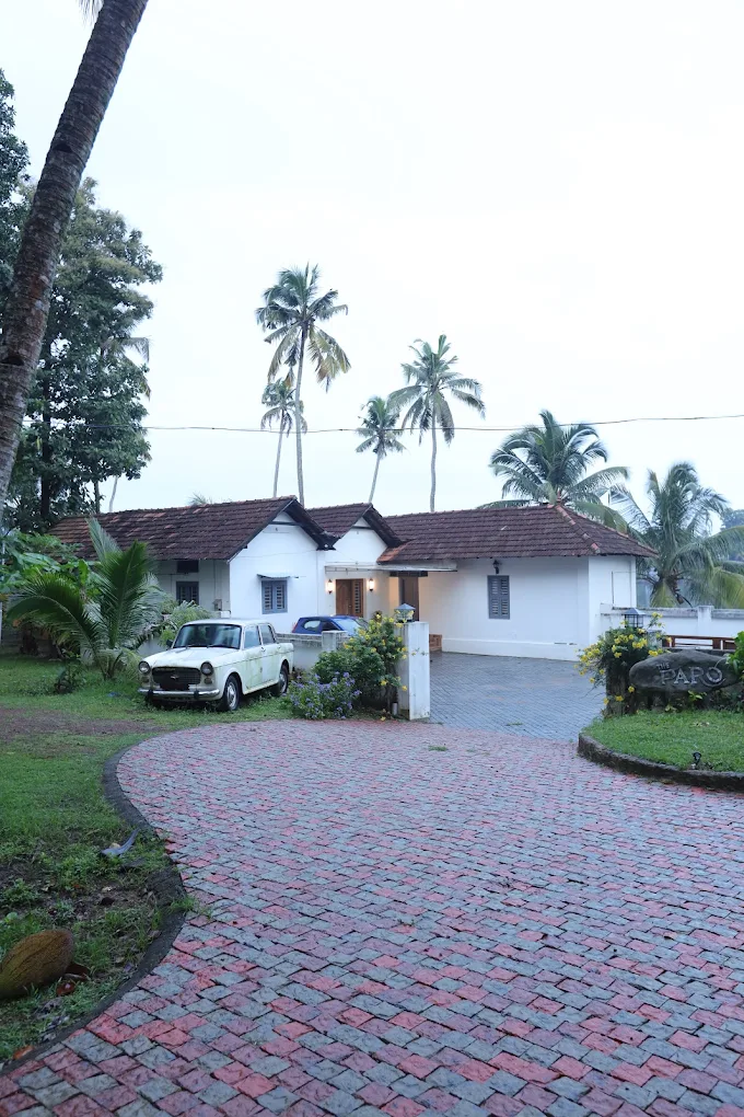 The Paro – Mill Cottage a 2 BHK Heritage Retreat, Ashtamudi Lake - 8