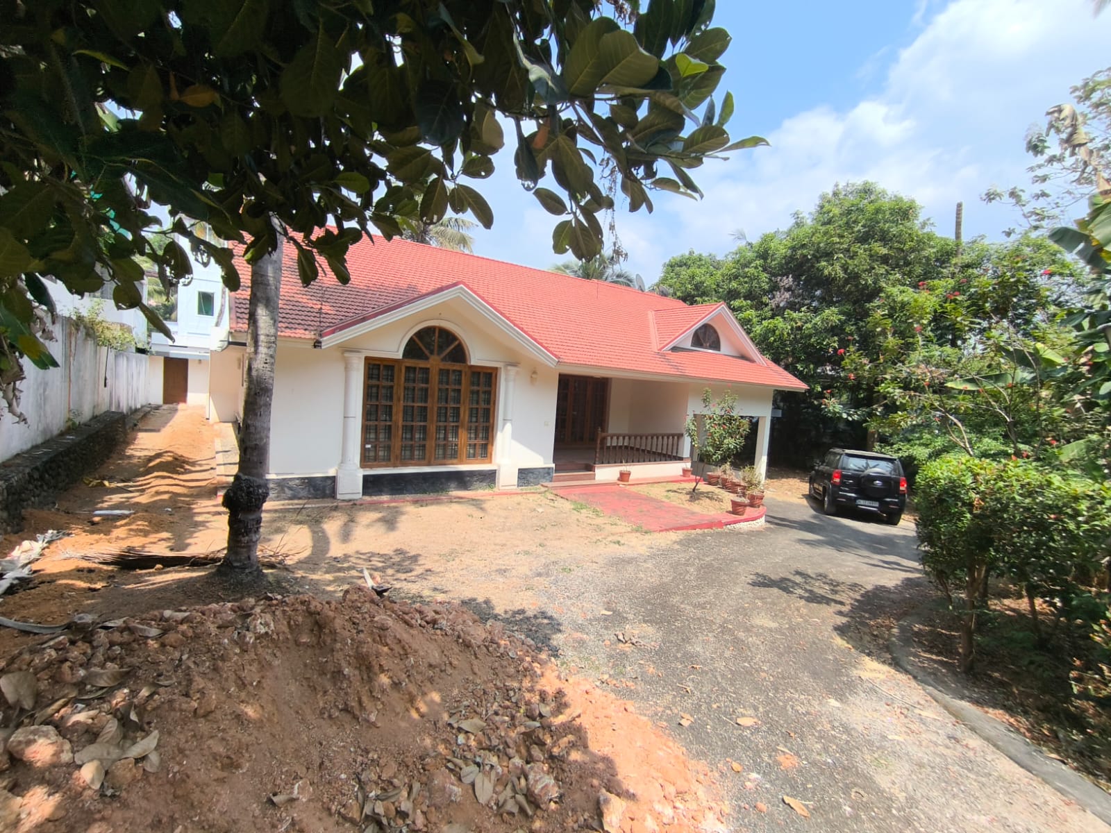 4BHK furnished house for rent