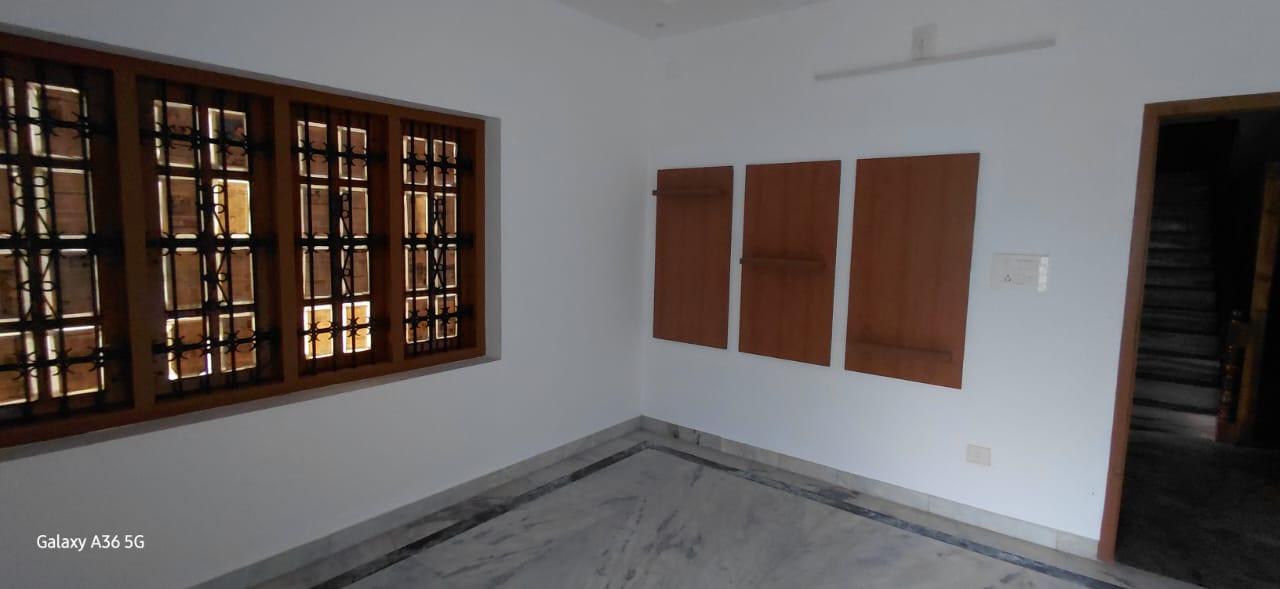 Exotic 6 BHK Luxury Home for Sale – Near Vadavathoor, Kottayam - 9
