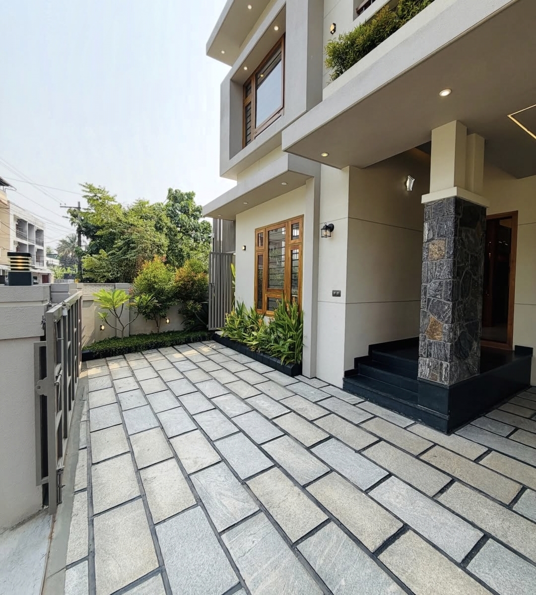 4 BHK Premium House For Sale - Edappally Kochi - 2